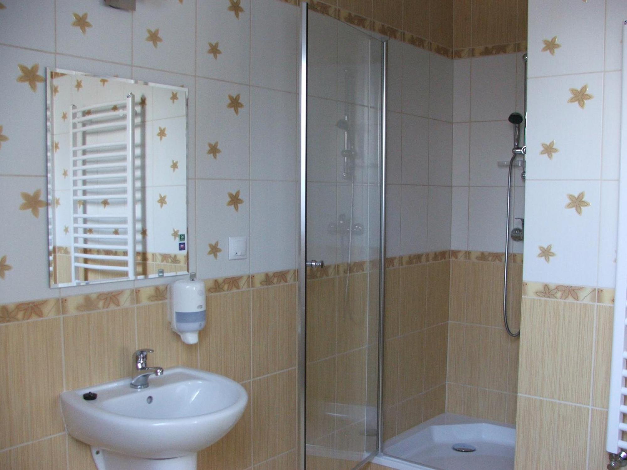 Pawlakowa Zagroda Hotel Grabiny-Zameczek Buitenkant foto