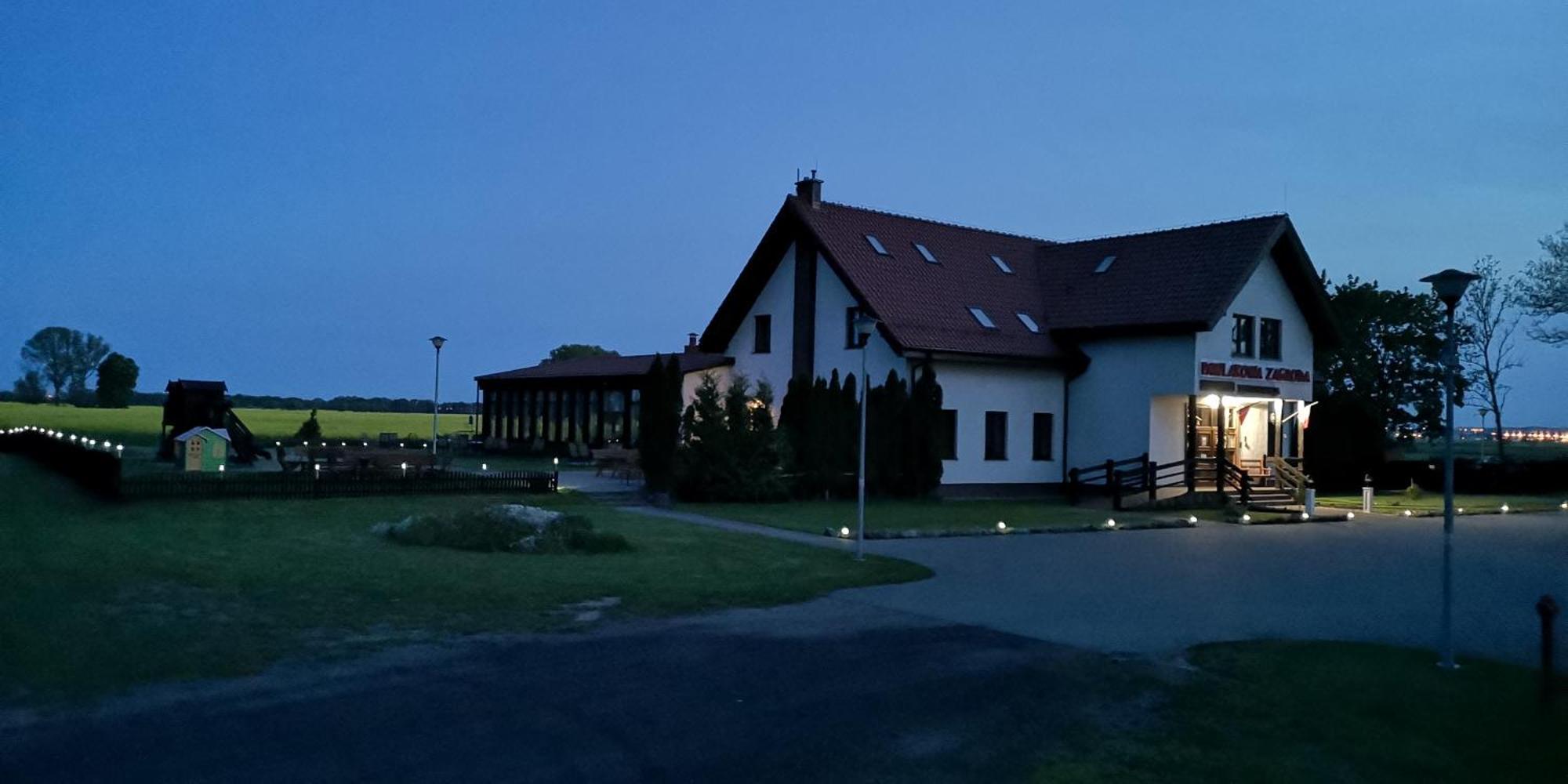 Pawlakowa Zagroda Hotel Grabiny-Zameczek Buitenkant foto