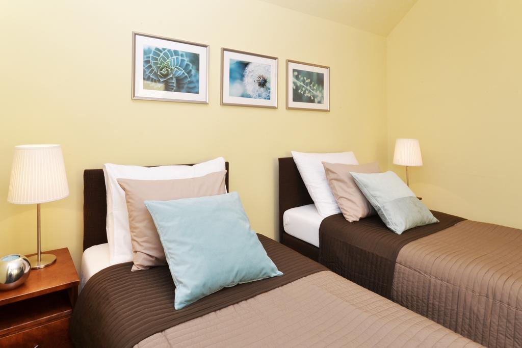 Pawlakowa Zagroda Hotel Grabiny-Zameczek Kamer foto