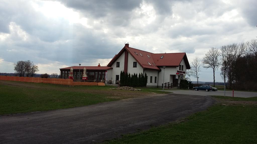 Pawlakowa Zagroda Hotel Grabiny-Zameczek Buitenkant foto